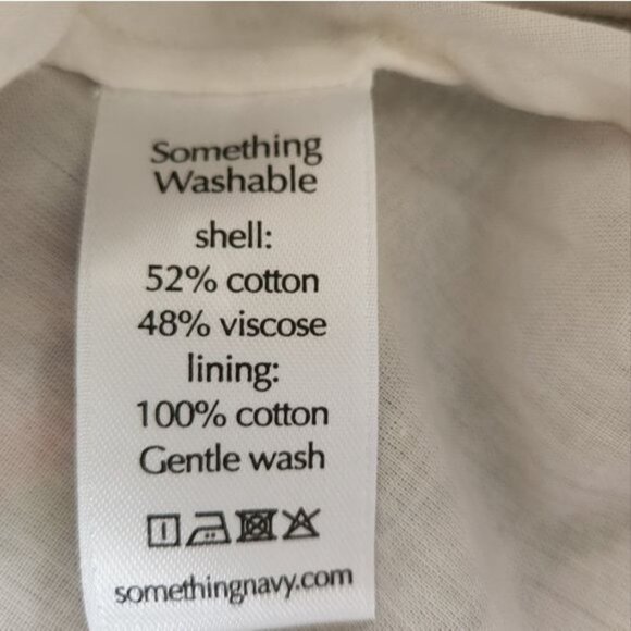 SOMETHING NAVY Printed Rose Ruffle Romper - Picture 10 of 11